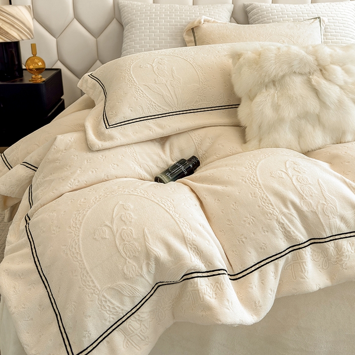 91家纺网 家纺一手货源 找家纺 （总）若未家居 LOVEWE HOUSE 2025新款高克重牛奶绒四件套-镜中铃兰