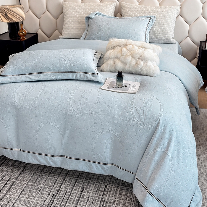 91家纺网 家纺一手货源 找家纺 若未家居 LOVEWE HOUSE 2025新款高克重牛奶绒四件套-镜中铃兰 镜中铃兰-浅蓝