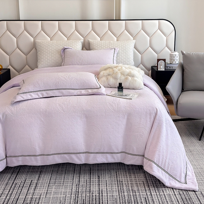 91家纺网 家纺一手货源 找家纺 若未家居 LOVEWE HOUSE 2025新款高克重牛奶绒四件套-镜中铃兰 镜中铃兰-浅紫