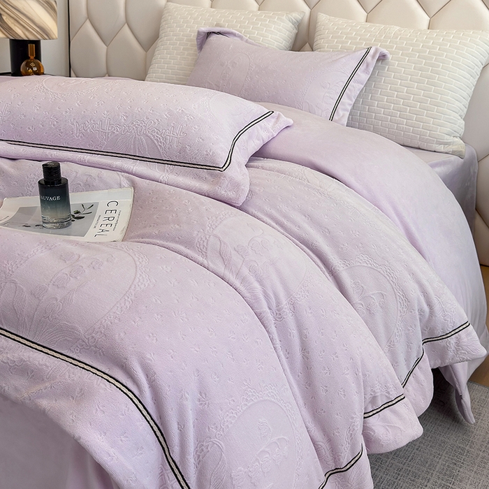 91家纺网 家纺一手货源 找家纺 若未家居 LOVEWE HOUSE 2025新款高克重牛奶绒四件套-镜中铃兰 镜中铃兰-浅紫