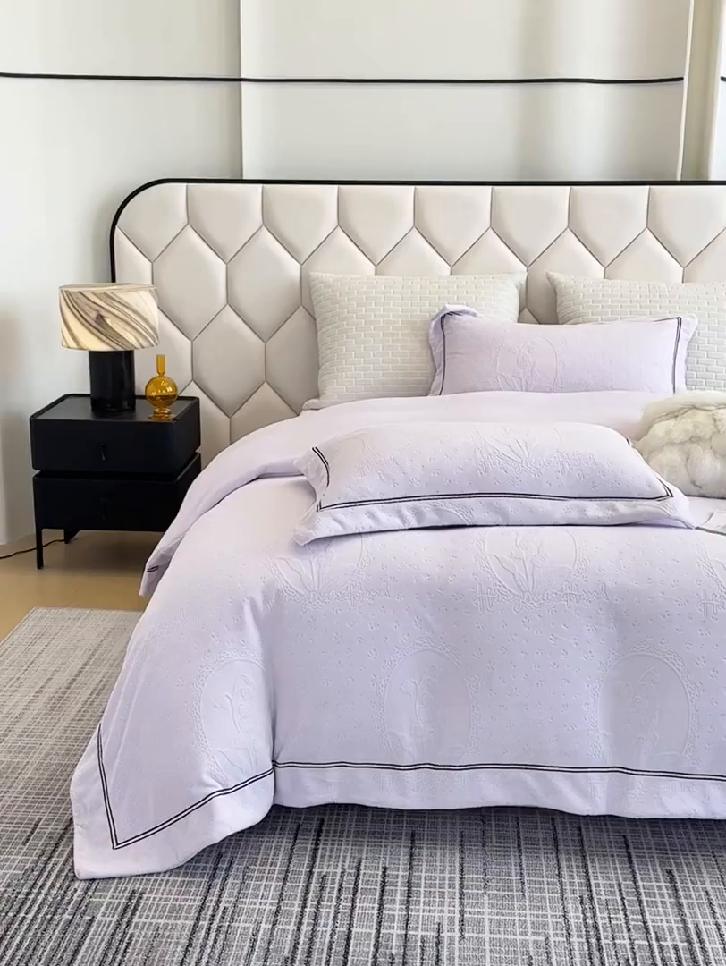 91家纺网 家纺一手货源 找家纺 若未家居 LOVEWE HOUSE 2025新款高克重牛奶绒四件套-镜中铃兰 镜中铃兰-浅紫