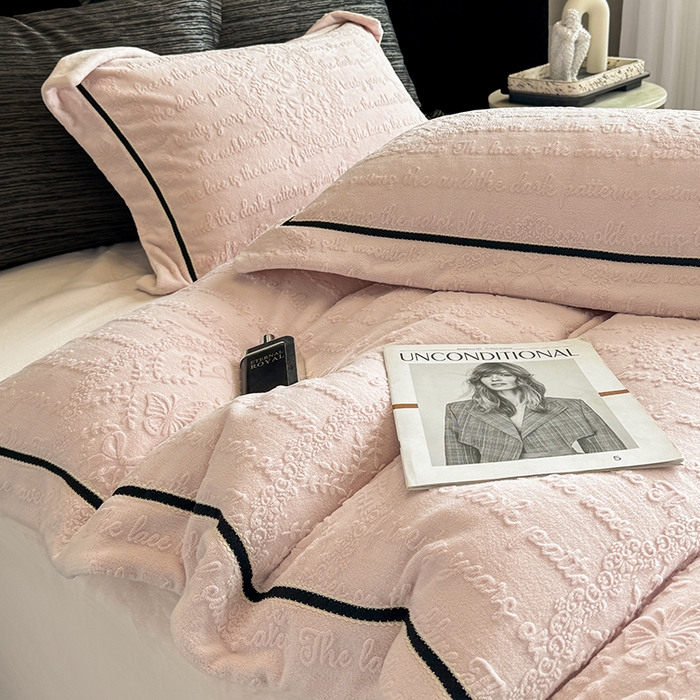 91家纺网 家纺一手货源 找家纺 若未家居 LOVEWE HOUSE 2025新款高克重牛奶绒四件套-一封情书 一封情书-少女粉