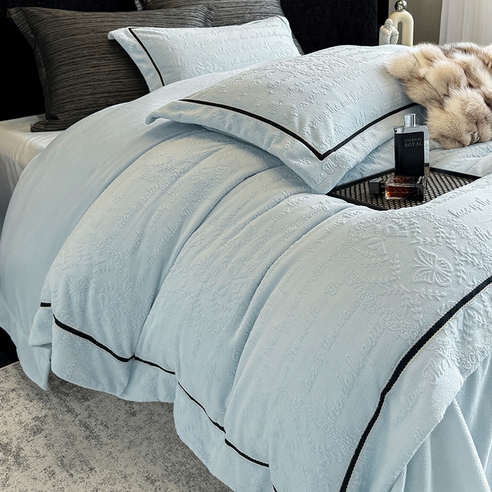 91家纺网 家纺一手货源 找家纺 若未家居 LOVEWE HOUSE 2025新款高克重牛奶绒四件套-一封情书 一封情书-婴儿蓝