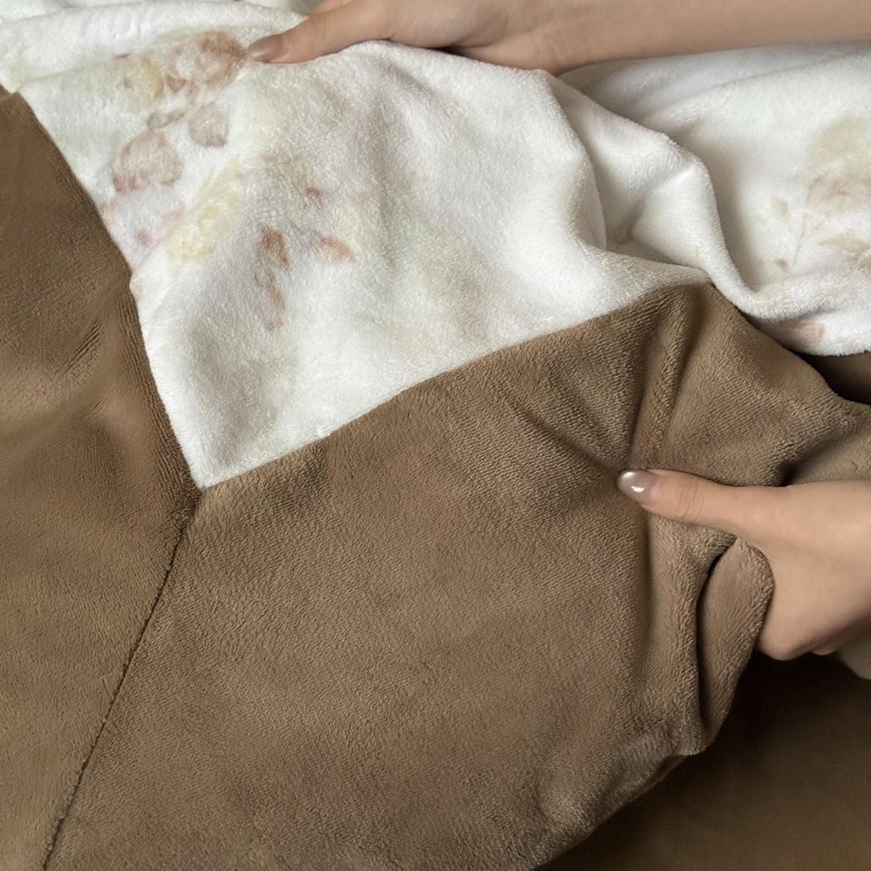 91家纺网 家纺一手货源 找家纺 （总）三味舒屋 2025新款绒卉奢暖印花牛奶绒花溪系列四件套 （控价券后不低于318/338)