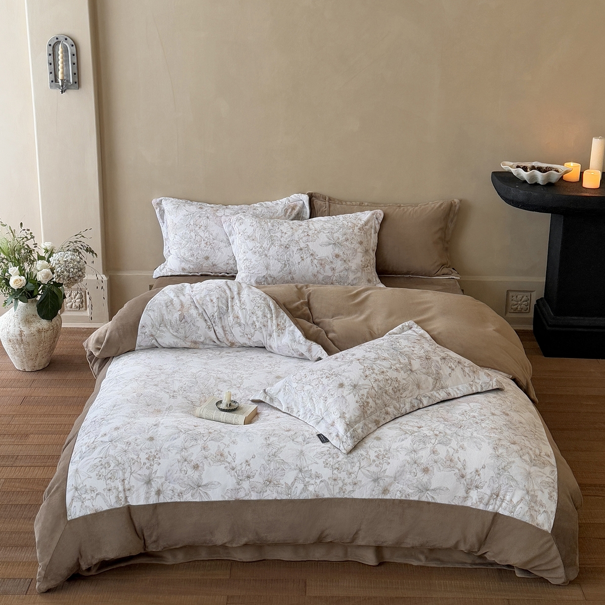 91家纺网 家纺一手货源 找家纺 （总）三味舒屋 2025新款绒卉奢暖印花牛奶绒海德花园系列四件套 (控价券后不低于318/338)