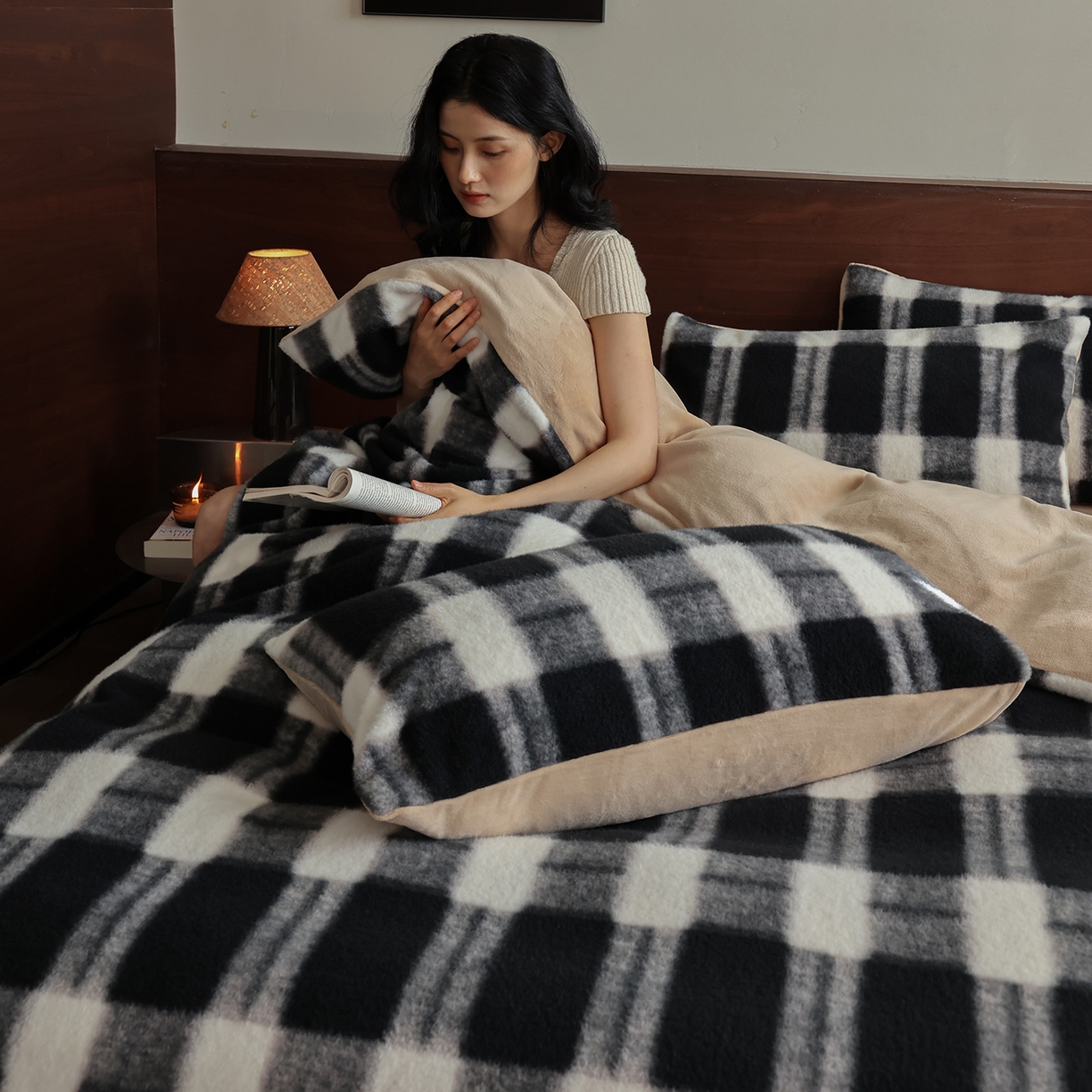 91家纺网 家纺一手货源 找家纺 三味舒屋 2025新款黑白风尚仿生羊毛绒牛奶绒四件套 （控价券后不低于288/308） 劳伦