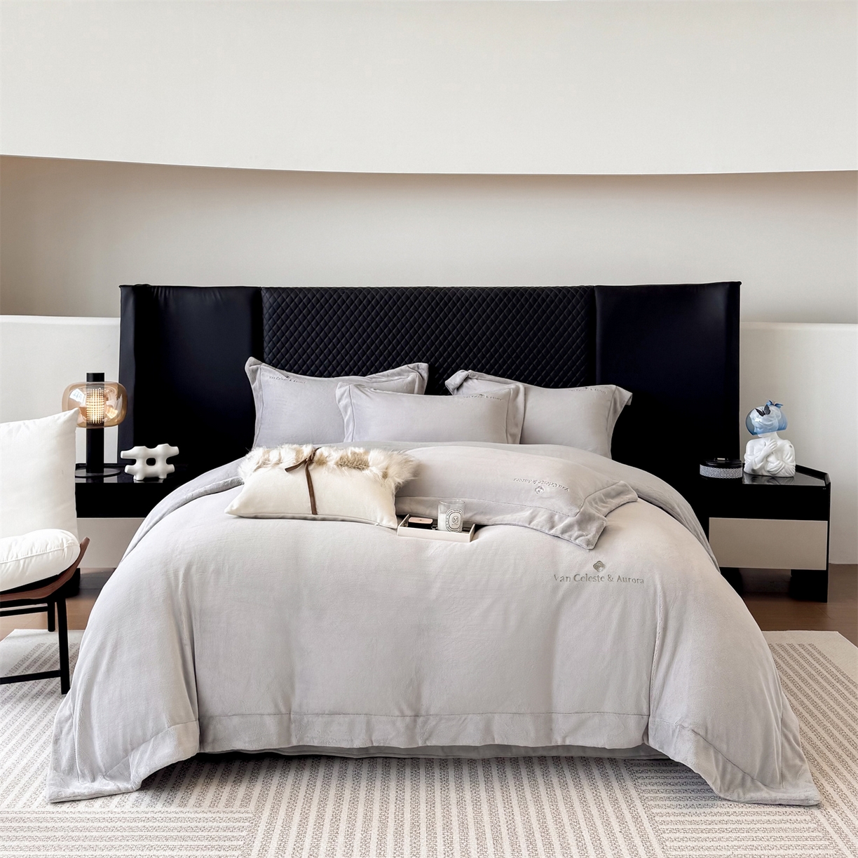 名品优仓 2025新款240克奶肤绒刺绣四件套-梵克雅宝 梵克雅宝-高级灰