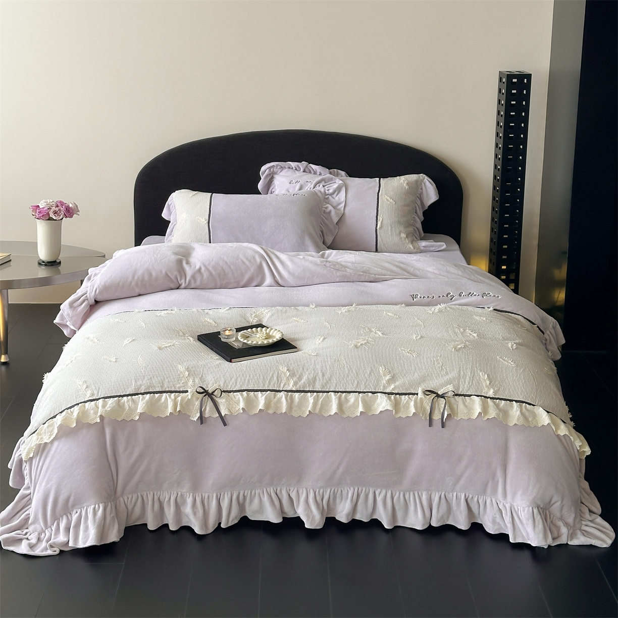 91家纺网 家纺一手货源 找家纺 名品优仓 2025新款240克奶肤绒刺绣四件套-丽莎 丽莎-沐粉