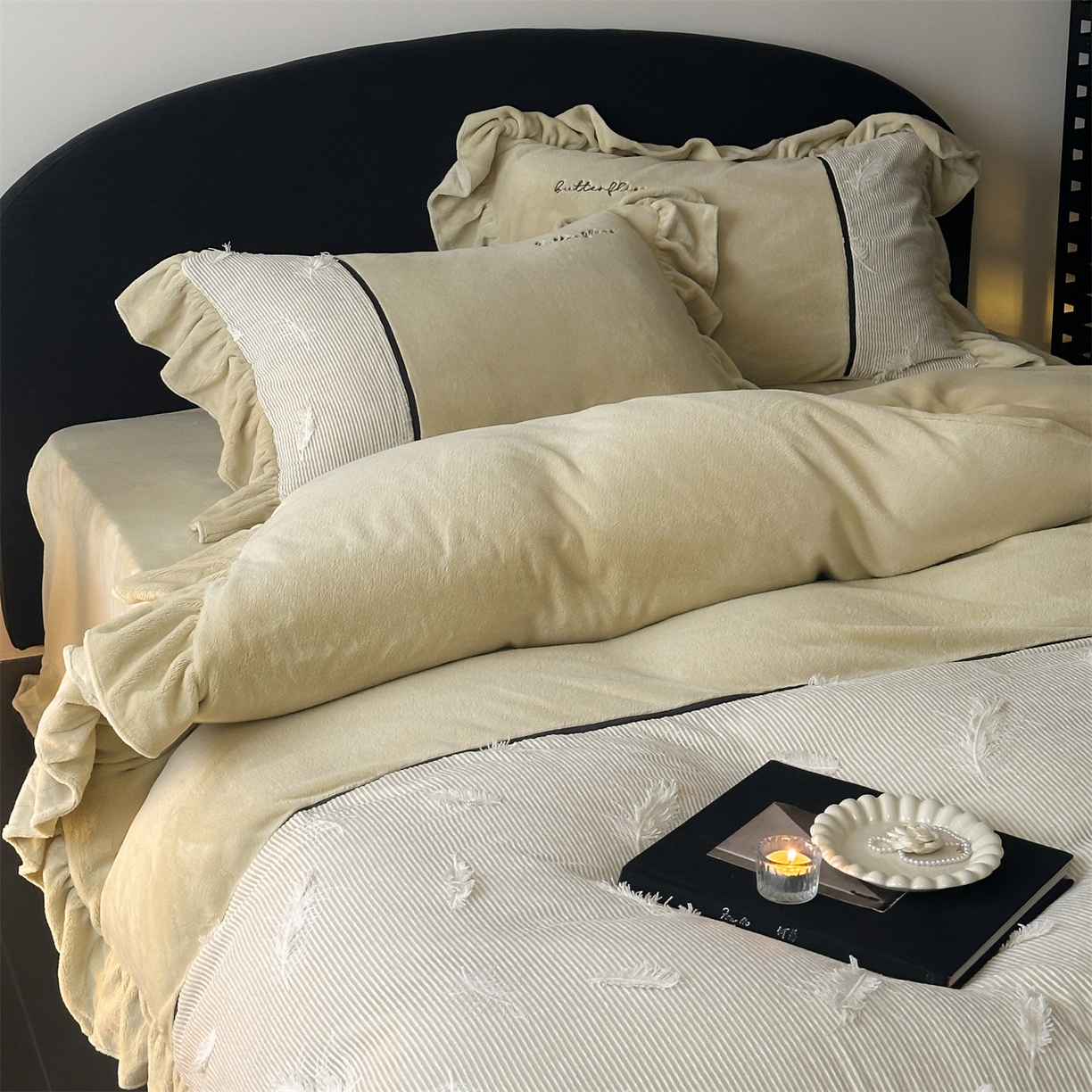 91家纺网 家纺一手货源 找家纺 名品优仓 2025新款240克奶肤绒刺绣四件套-丽莎 丽莎-姜黄