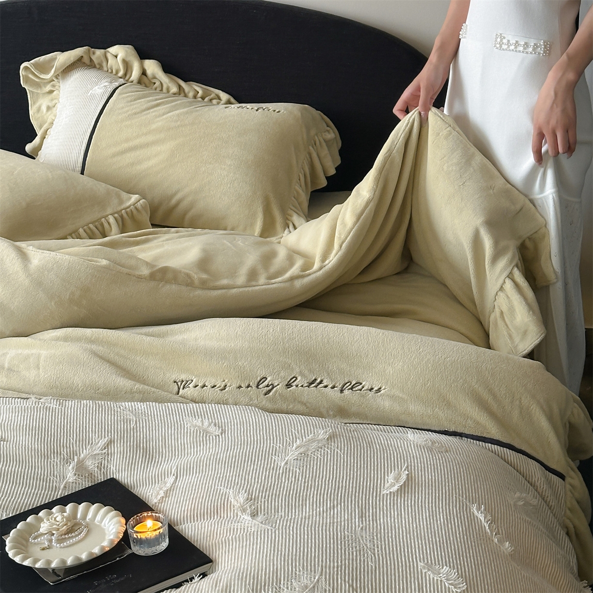 91家纺网 家纺一手货源 找家纺 名品优仓 2025新款240克奶肤绒刺绣四件套-丽莎 丽莎-姜黄