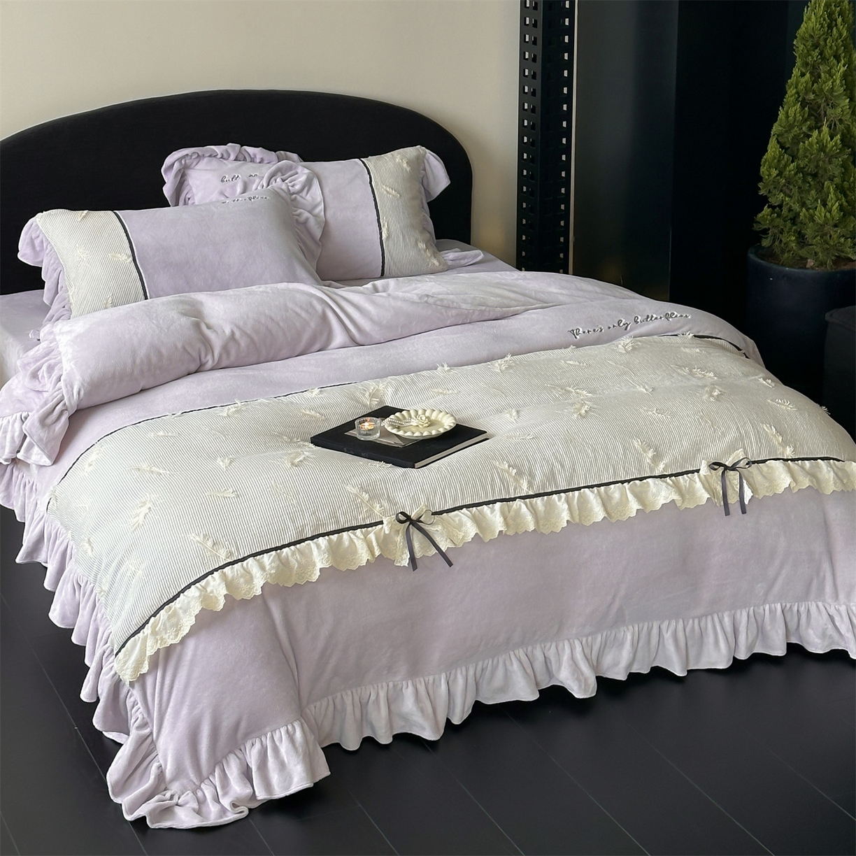 91家纺网 家纺一手货源 找家纺 名品优仓 2025新款240克奶肤绒刺绣四件套-丽莎 丽莎-沐粉