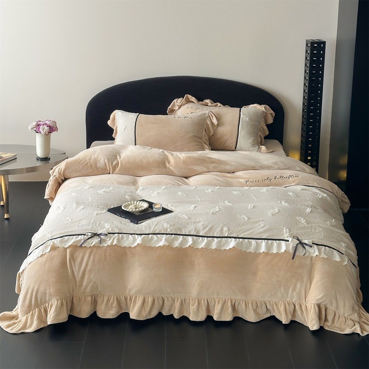 名品优仓 2025新款240克奶肤绒刺绣四件套-丽莎 丽莎-深卡