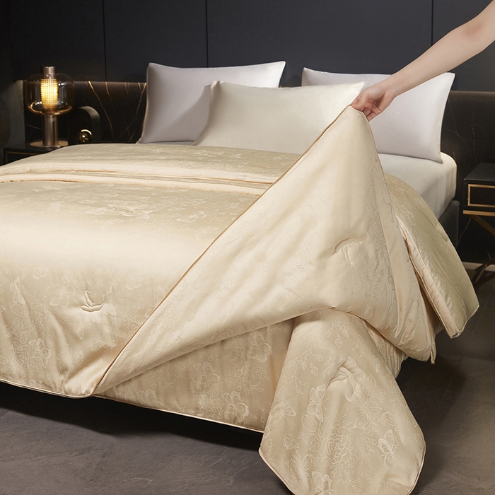 91家纺网 家纺一手货源 找家纺 （总）欧夏家纺 2025新款全棉被子大提花冬被春秋被羊绒蛋白大豆被二合一子母被