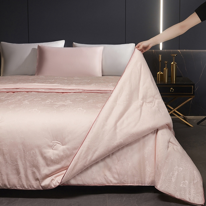 91家纺网 家纺一手货源 找家纺 欧夏家纺 2025新款全棉被子大提花冬被春秋被羊绒蛋白大豆被二合一子母被 美玉粉