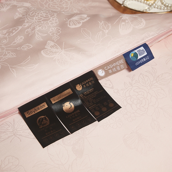 91家纺网 家纺一手货源 找家纺 欧夏家纺 2025新款全棉被子大提花冬被春秋被羊绒蛋白大豆被二合一子母被 美玉粉