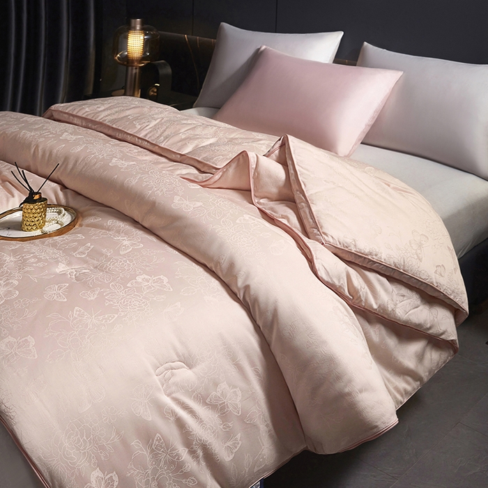 91家纺网 家纺一手货源 找家纺 欧夏家纺 2025新款全棉被子大提花冬被春秋被羊绒蛋白大豆被二合一子母被 美玉粉