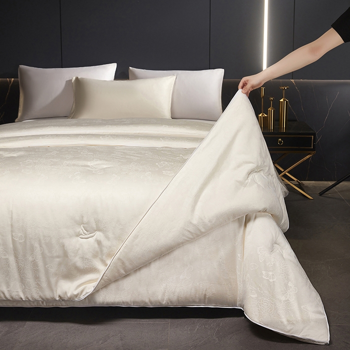 91家纺网 家纺一手货源 找家纺 欧夏家纺 2025新款全棉被子大提花冬被春秋被羊绒蛋白大豆被二合一子母被 奶白色