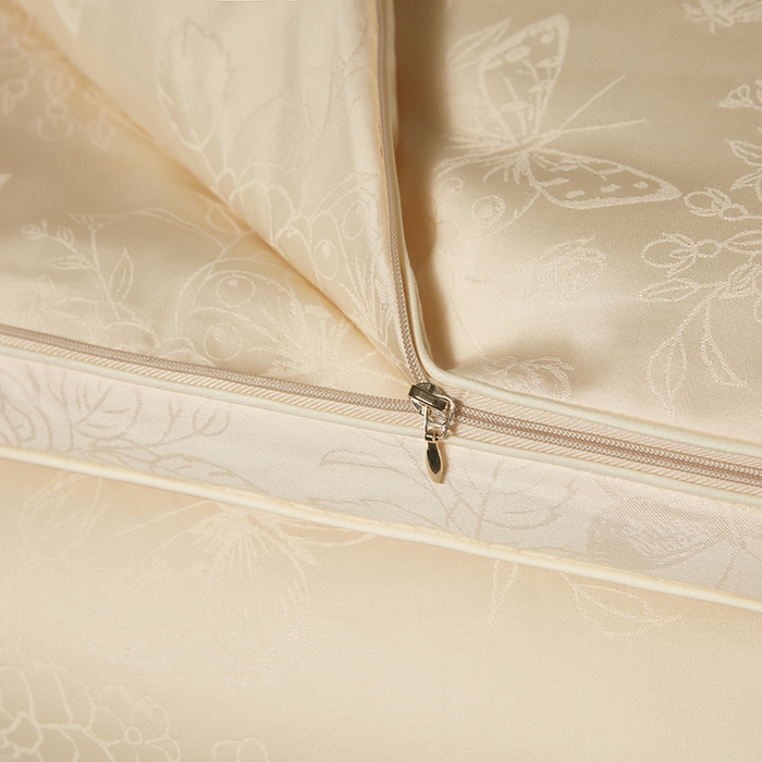 91家纺网 家纺一手货源 找家纺 欧夏家纺 2025新款全棉被子大提花冬被春秋被羊绒蛋白大豆被二合一子母被 香槟色