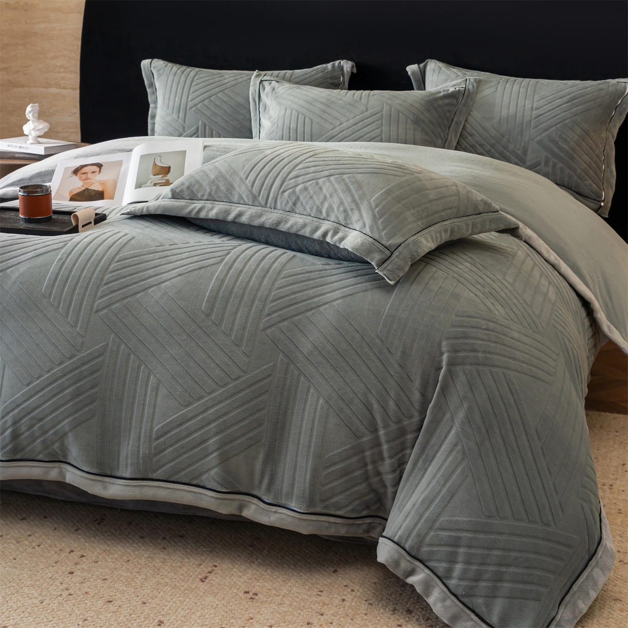 91家纺网 家纺一手货源 找家纺 满座家居 2025新款高克重牛奶绒雕花四件套-罗马假日 罗马假日-星灰