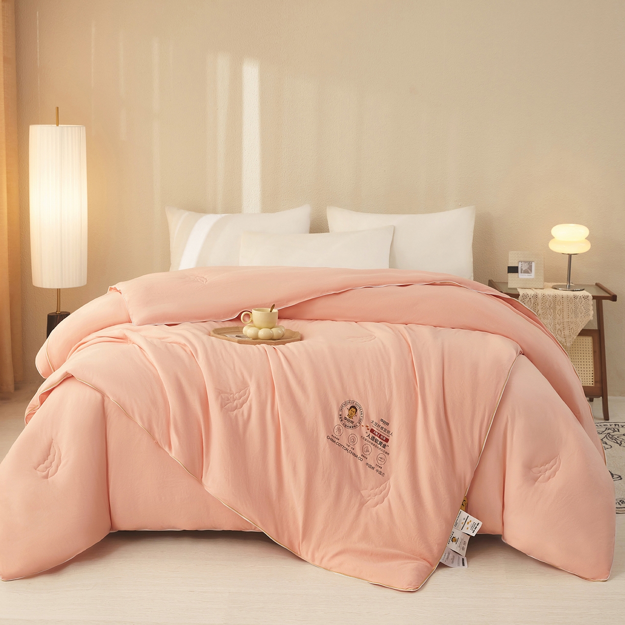 91家纺网 家纺一手货源 找家纺 恒科家纺 2025新款李官奇官方正品认证李官奇大豆纤维被 子母被拉链二合一被子被芯 粉玉