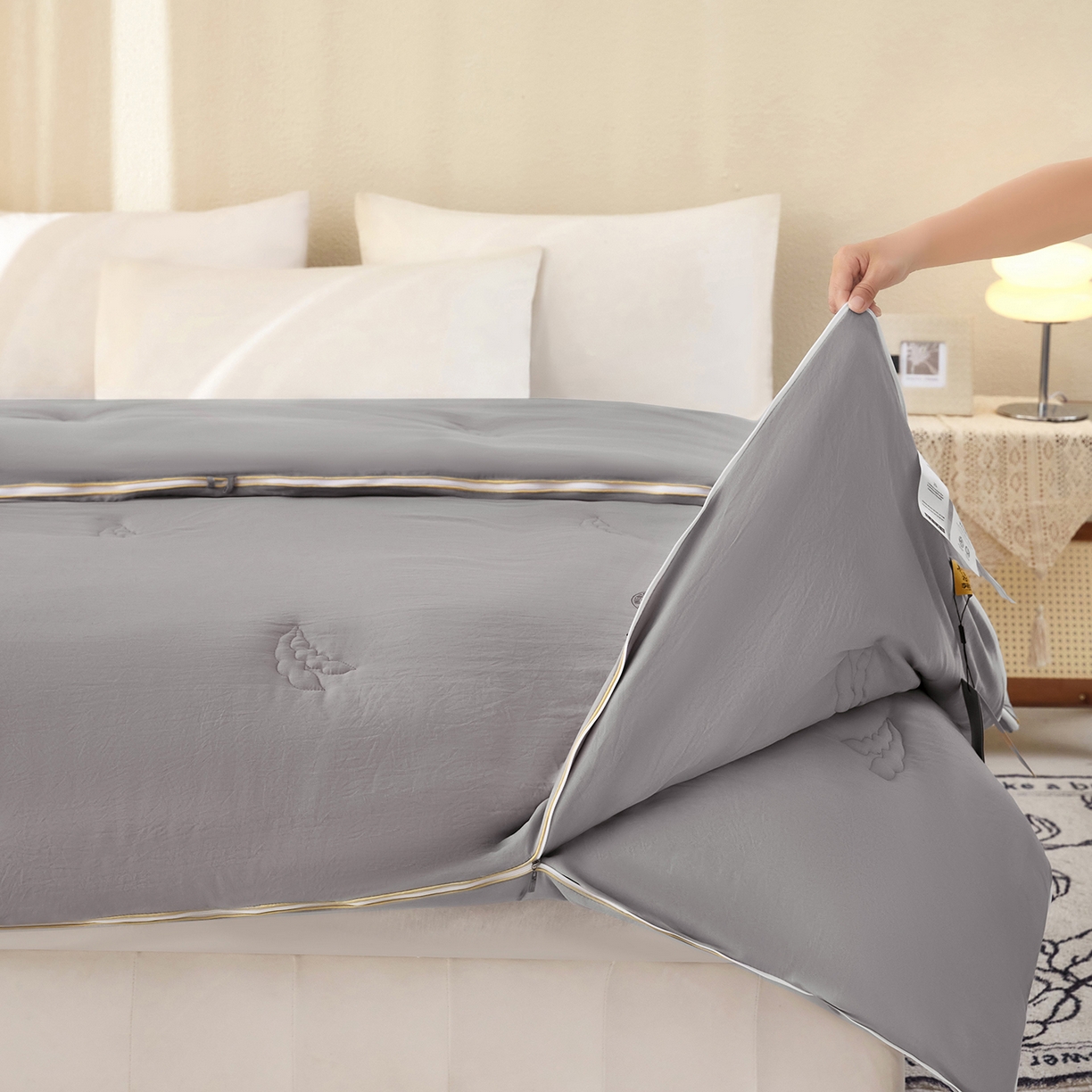 91家纺网 家纺一手货源 找家纺 恒科家纺 2026新款李官奇官方正品认证李官奇大豆纤维被 子母被拉链二合一被子被芯 浅灰