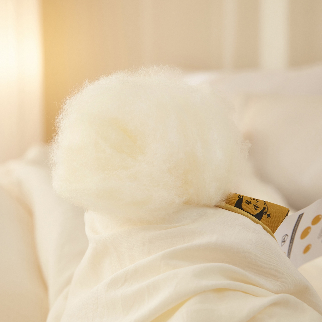 91家纺网 家纺一手货源 找家纺 恒科家纺 2025新款李官奇官方正品认证李官奇大豆纤维被 子母被拉链二合一被子被芯 米白