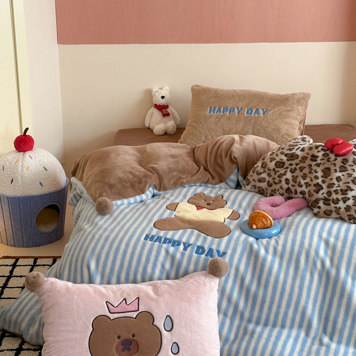 91家纺网 家纺一手货源 找家纺 （总）桔子家纺 2025新款秋冬学院派兔兔绒牛奶绒系列四件套