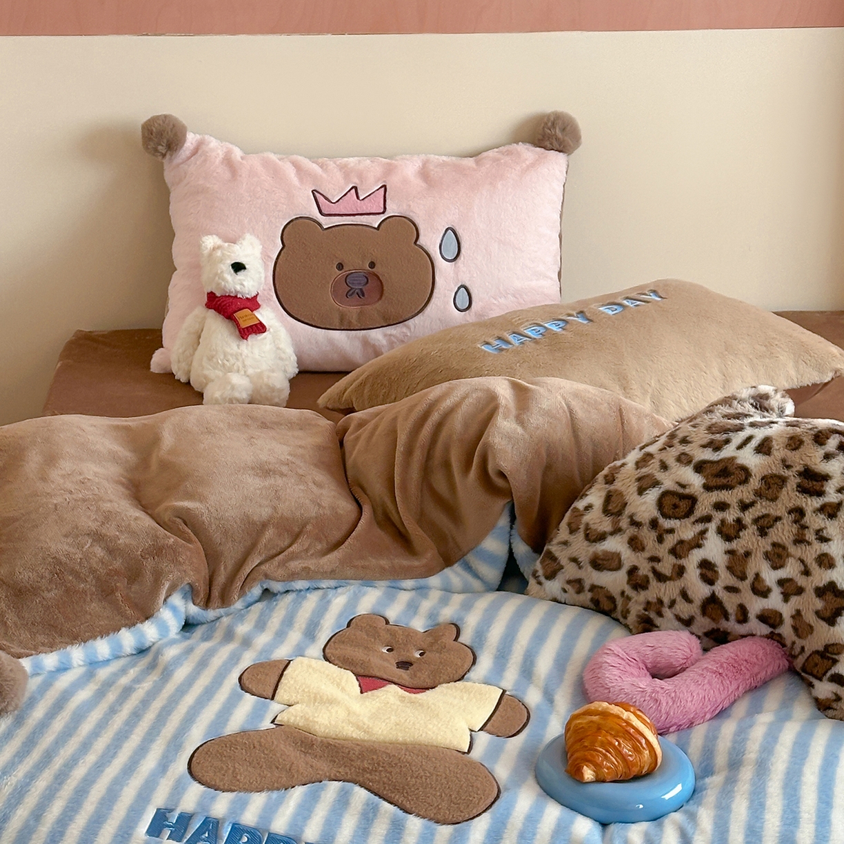 91家纺网 家纺一手货源 找家纺 （总）桔子家纺 2025新款秋冬学院派兔兔绒牛奶绒系列四件套