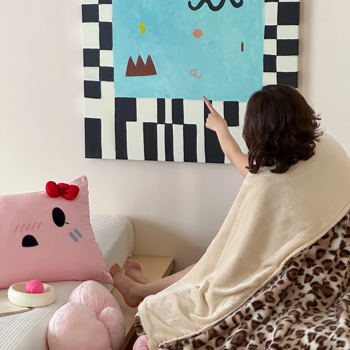 91家纺网 家纺一手货源 找家纺 桔子家纺 2025新款兔兔绒牛奶绒豹纹系列卡通绣花毯子 兔兔棕bao毯子