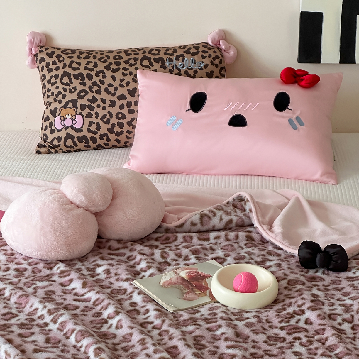 91家纺网 家纺一手货源 找家纺 （总）桔子家纺 2025新款兔兔绒牛奶绒豹纹系列卡通绣花毯子