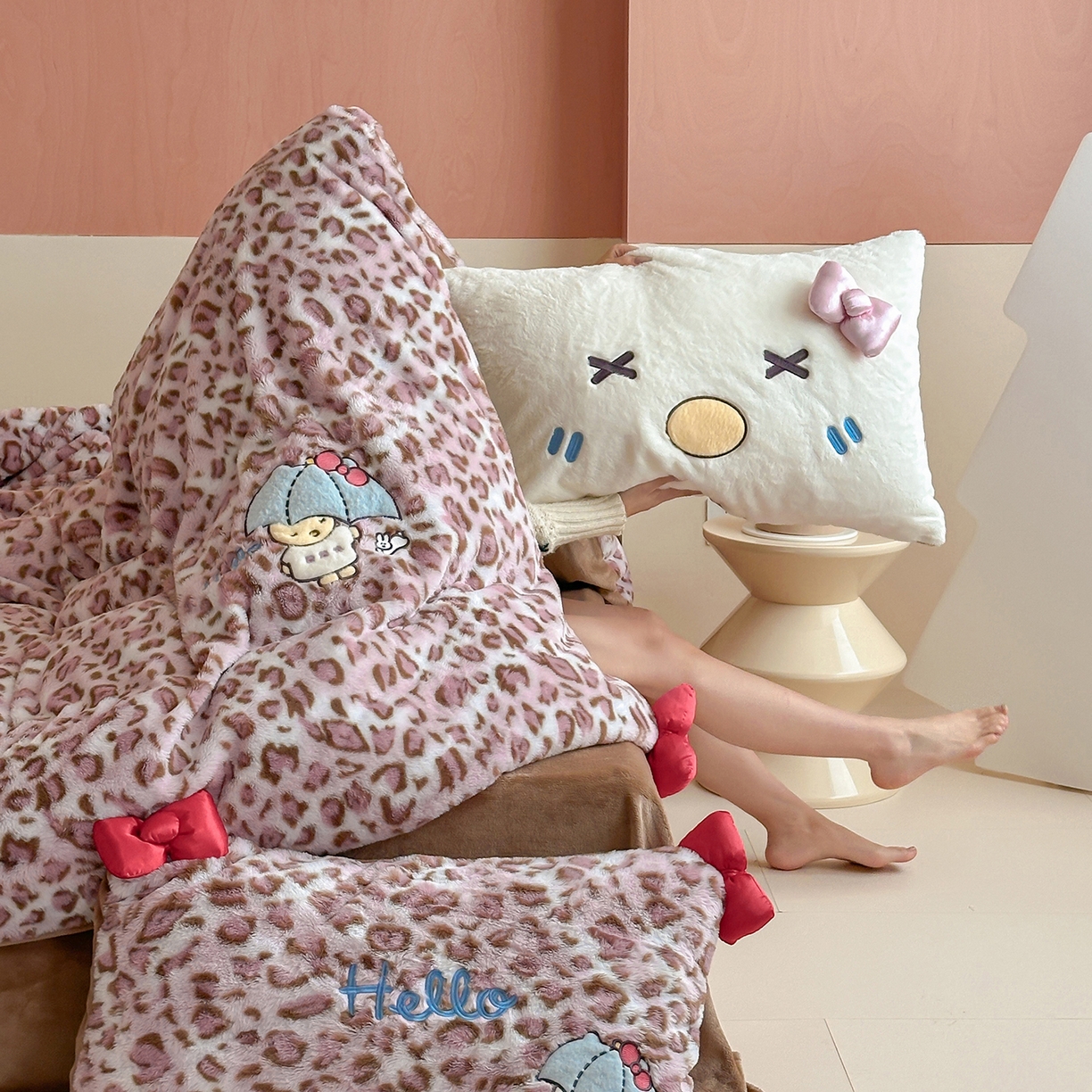 91家纺网 家纺一手货源 找家纺 （总）桔子家纺 2025新款兔兔绒牛奶绒豹纹系列卡通绣花四件套