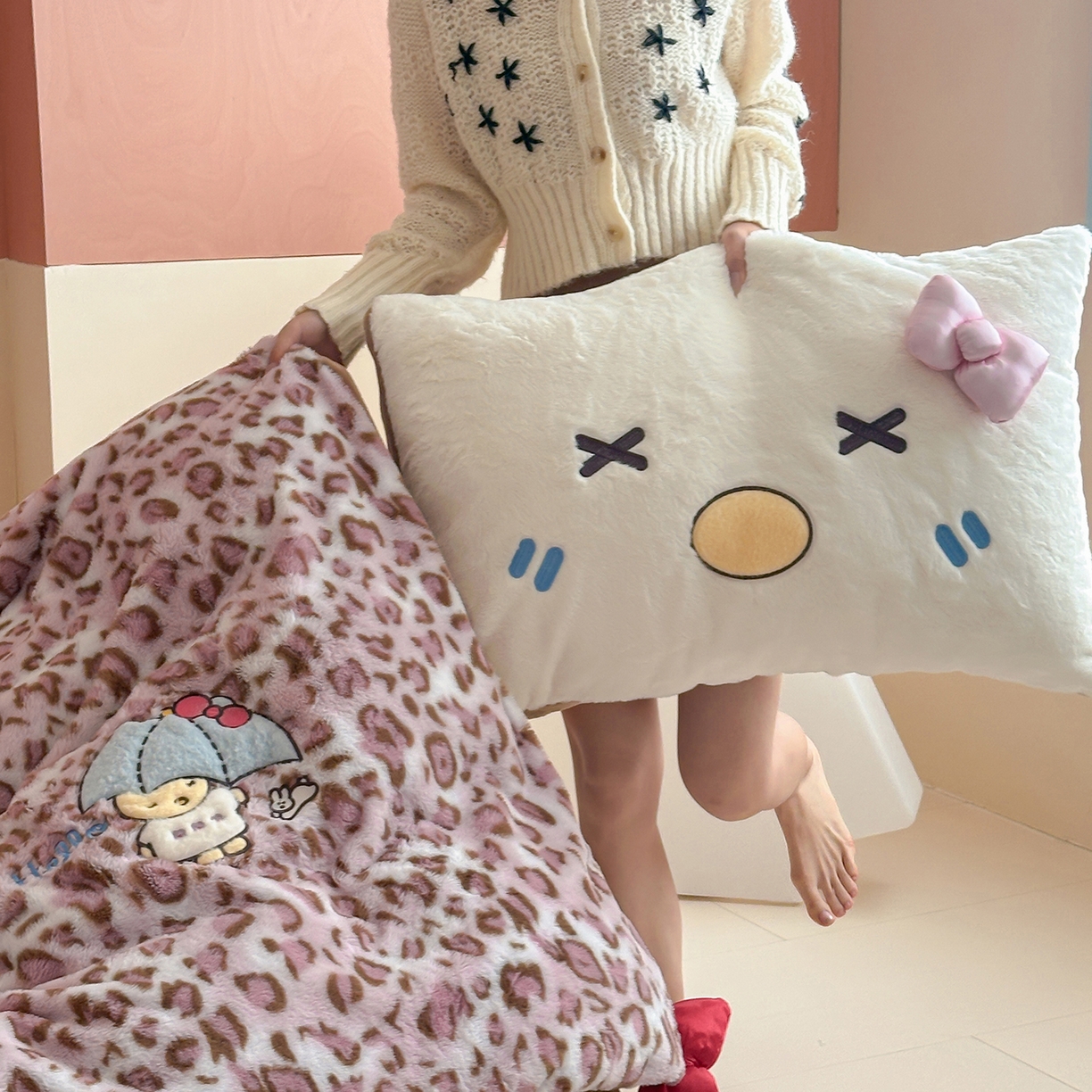 91家纺网 家纺一手货源 找家纺 （总）桔子家纺 2025新款兔兔绒牛奶绒豹纹系列卡通绣花四件套