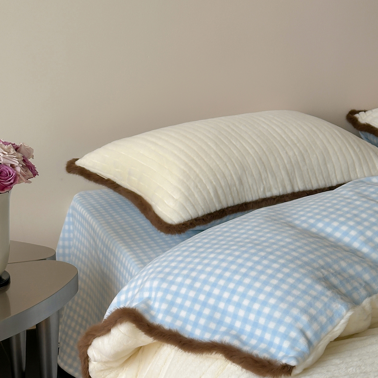 91家纺网 家纺一手货源 找家纺 （总）桔子家纺 2025新款兔兔绒牛奶绒雕花系列四件套