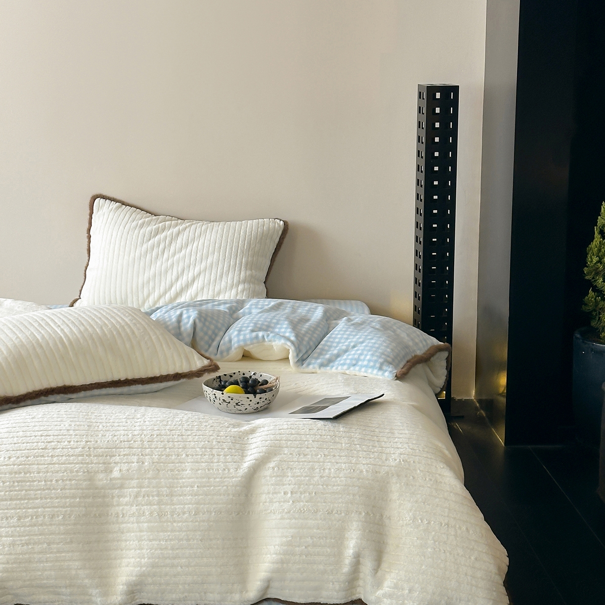 桔子家纺 2025新款兔兔绒牛奶绒雕花系列四件套 白茶