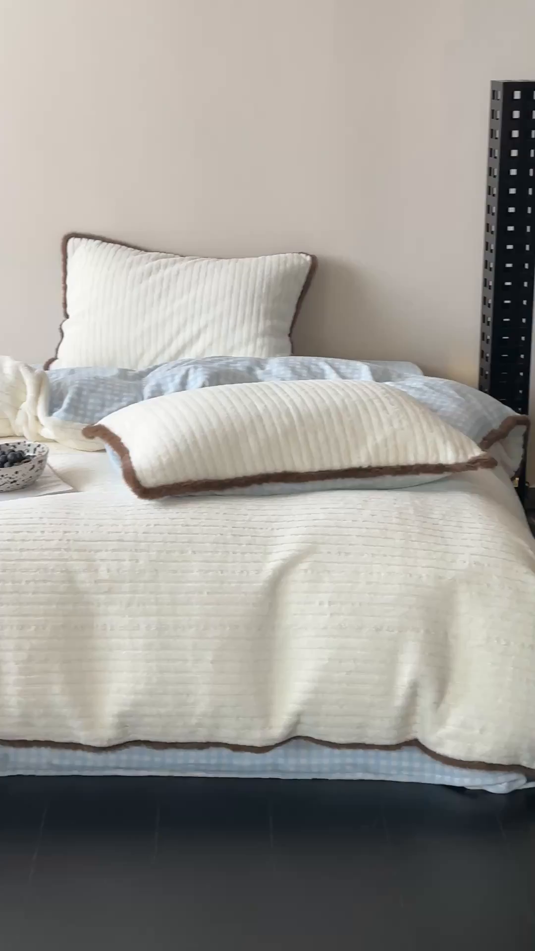 91家纺网 家纺一手货源 找家纺 （总）桔子家纺 2025新款兔兔绒牛奶绒雕花系列四件套