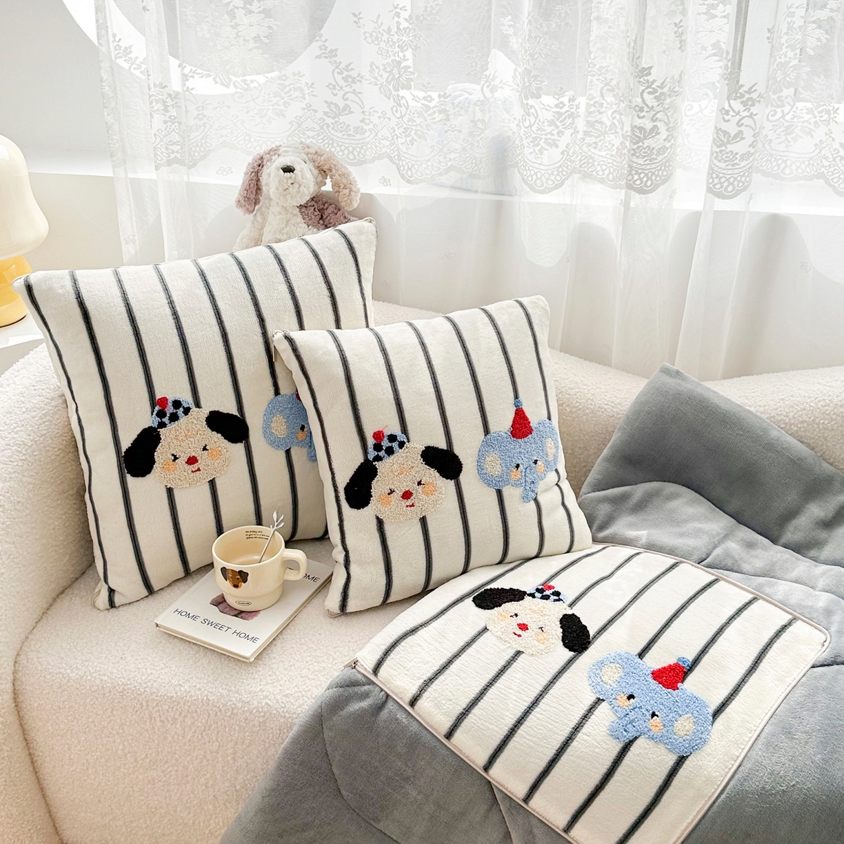 91家纺网 家纺一手货源 找家纺 2025新款牛奶绒多巴胺毛巾绣抱枕被 小象与狗