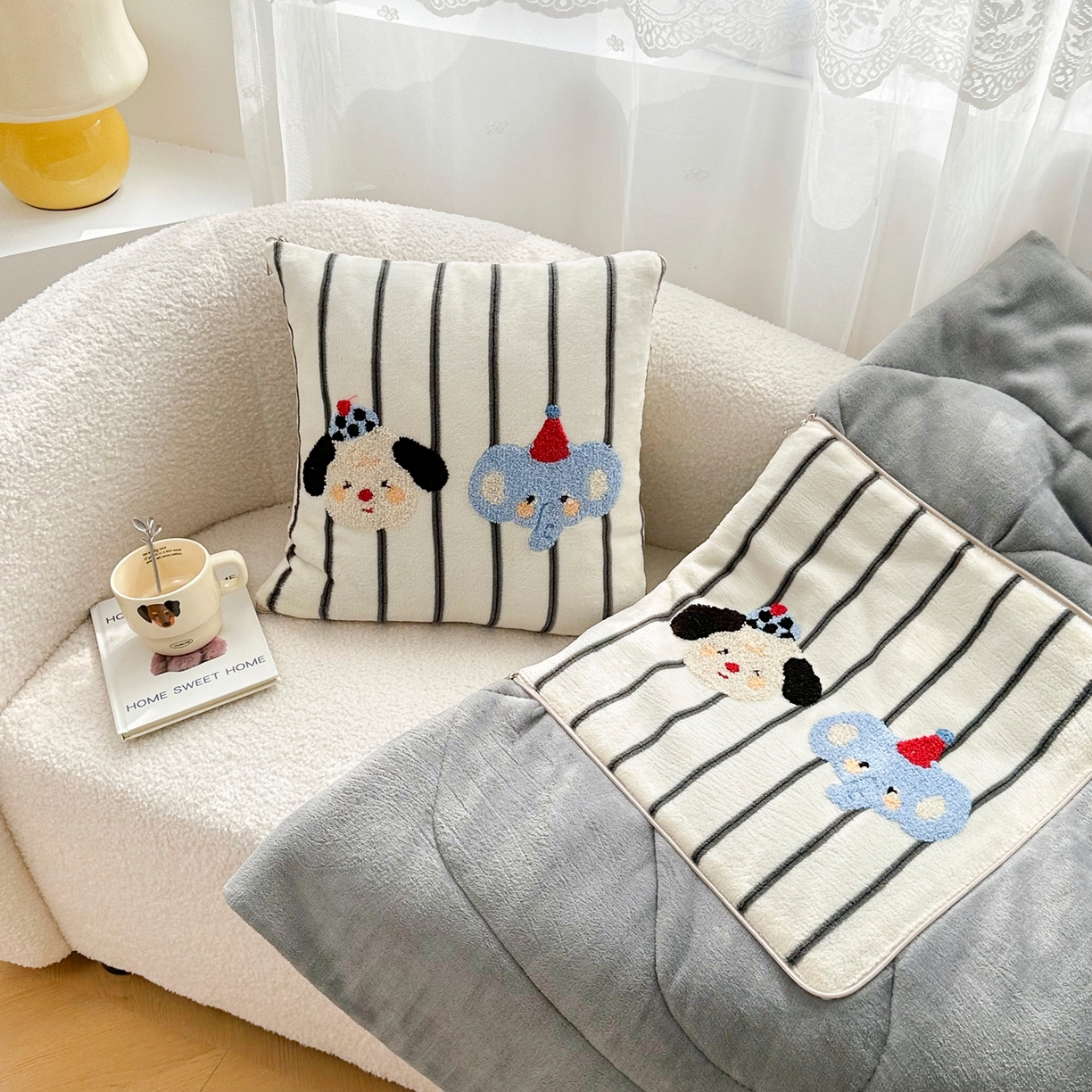 91家纺网 家纺一手货源 找家纺 2025新款牛奶绒多巴胺毛巾绣抱枕被 小象与狗