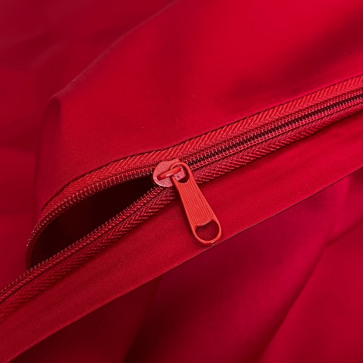 91家纺网 家纺一手货源 找家纺 置顶家纺 2025新款亲肤刺绣婚庆四件套 锦上花-大红