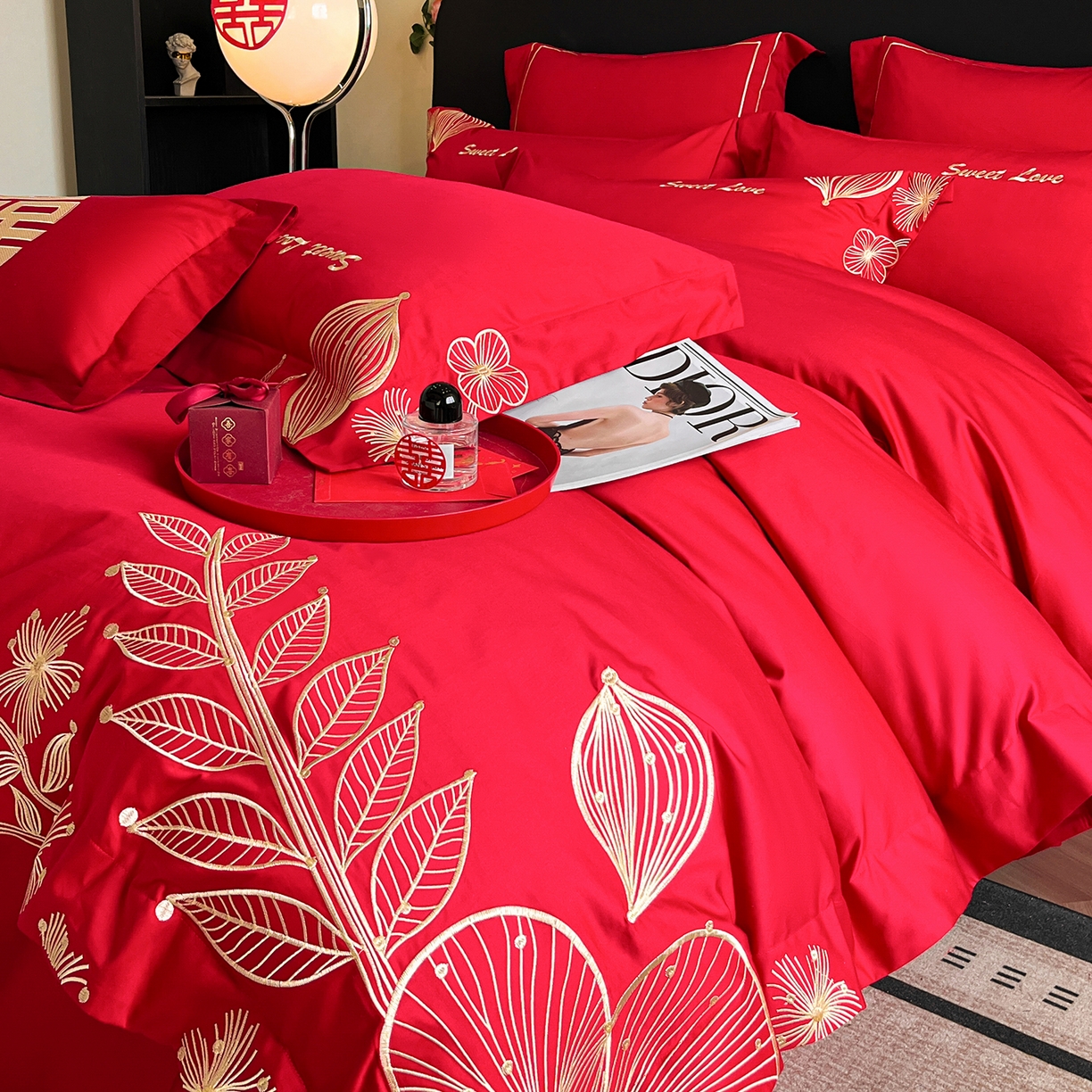 91家纺网 家纺一手货源 找家纺 置顶家纺 2025新款亲肤刺绣婚庆四件套 锦上花-金大红