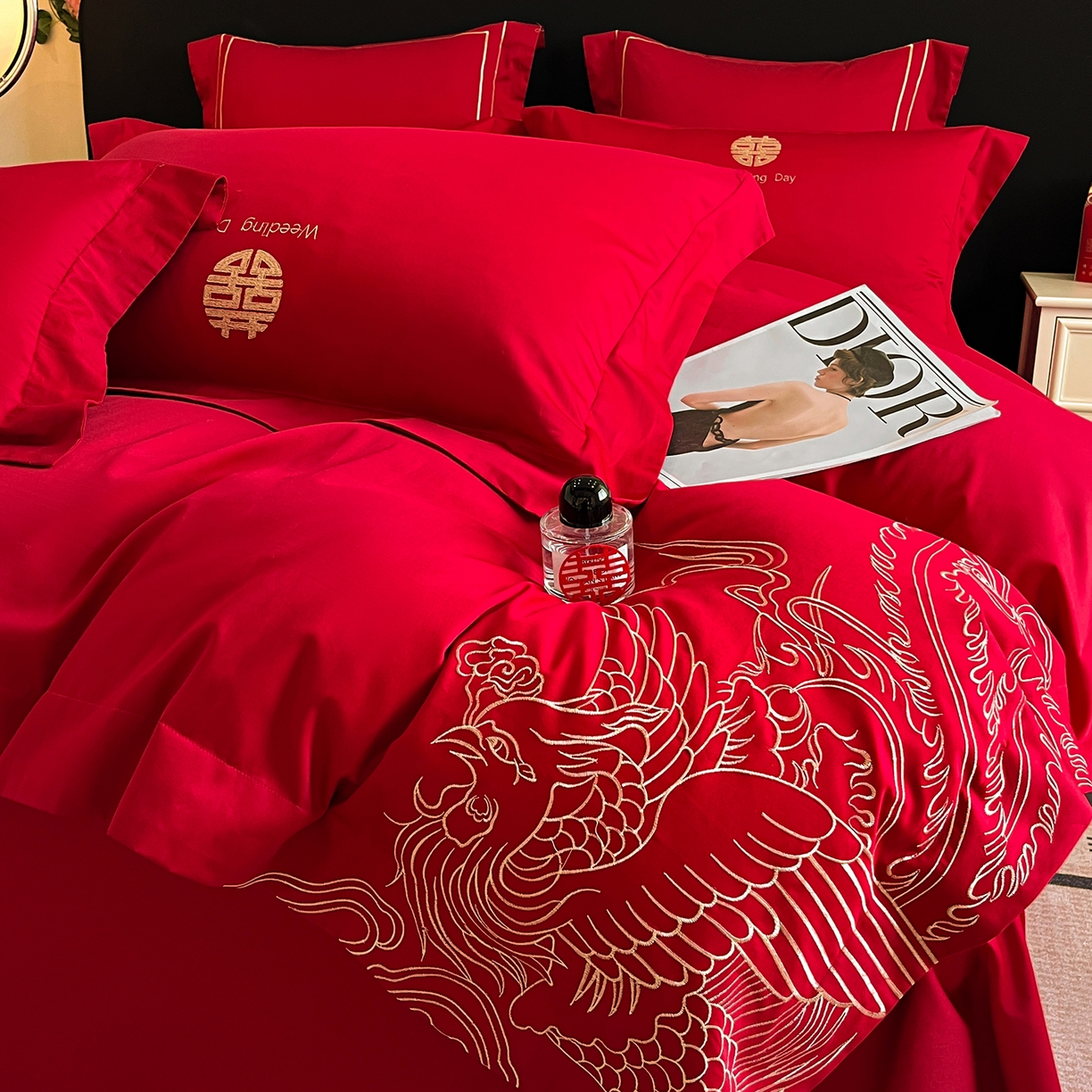 91家纺网 家纺一手货源 找家纺 置顶家纺 2025新款亲肤刺绣婚庆四件套 龙翔凤起-金大红