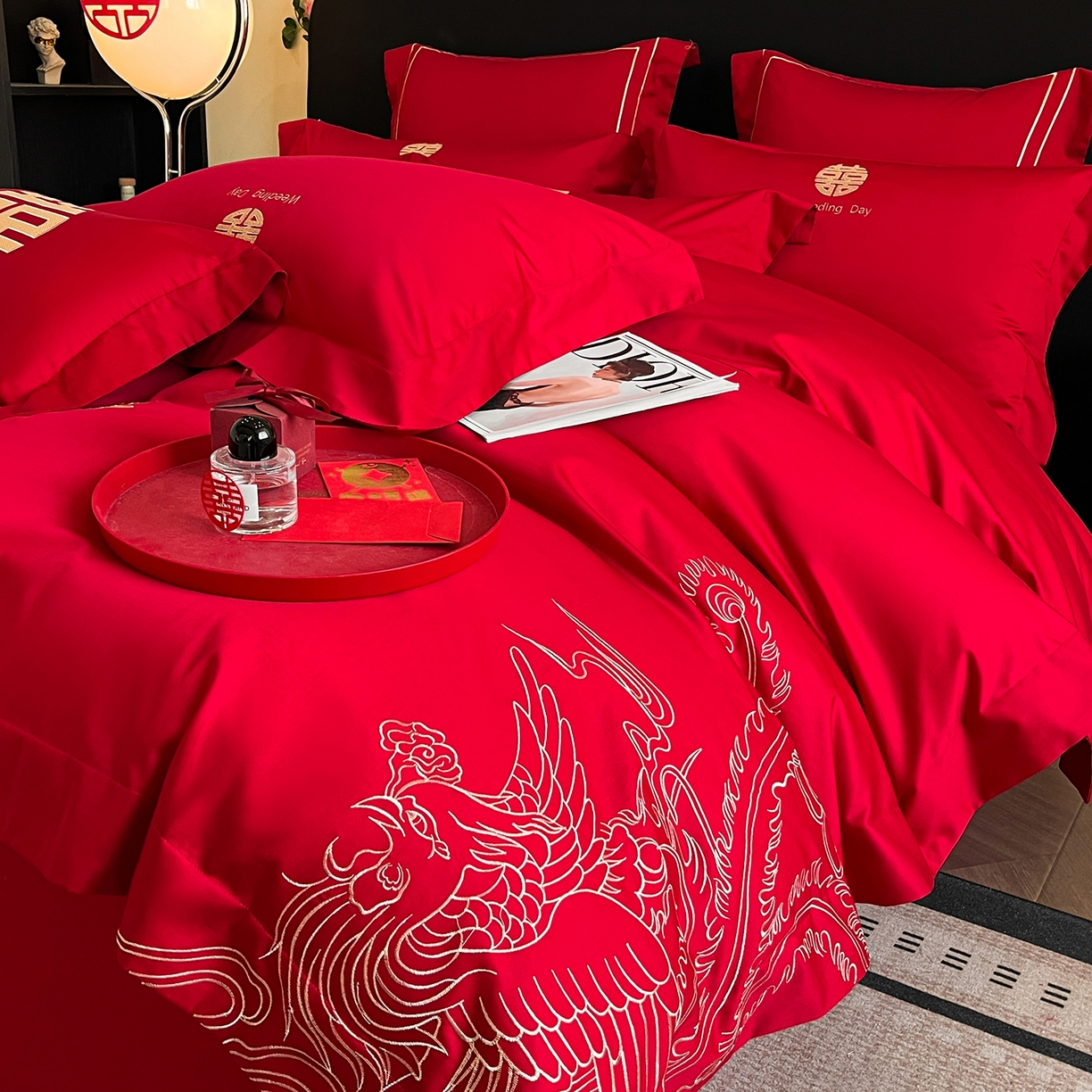 91家纺网 家纺一手货源 找家纺 置顶家纺 2025新款亲肤刺绣婚庆四件套 龙翔凤起-金大红