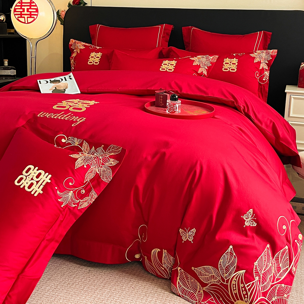 91家纺网 家纺一手货源 找家纺 置顶家纺 2025新款亲肤刺绣婚庆四件套 爱漾-金大红