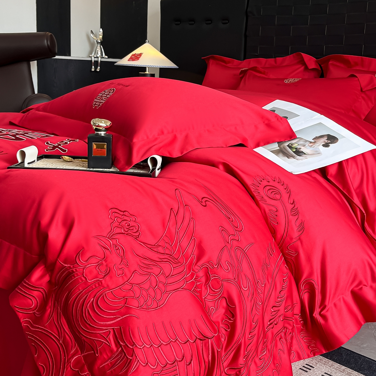 置顶家纺 2025新款亲肤刺绣婚庆四件套 龙翔凤起-大红