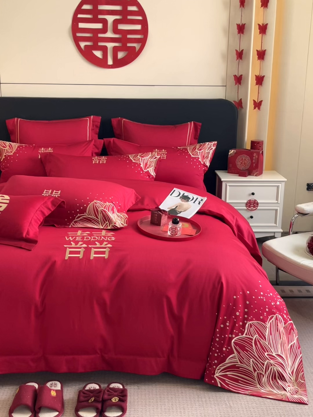 91家纺网 家纺一手货源 找家纺 置顶家纺 2025新款亲肤刺绣婚庆四件套 幸遇你-金大红