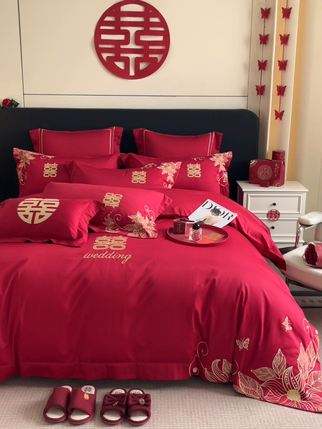 91家纺网 家纺一手货源 找家纺 置顶家纺 2025新款亲肤刺绣婚庆四件套 爱漾-金大红