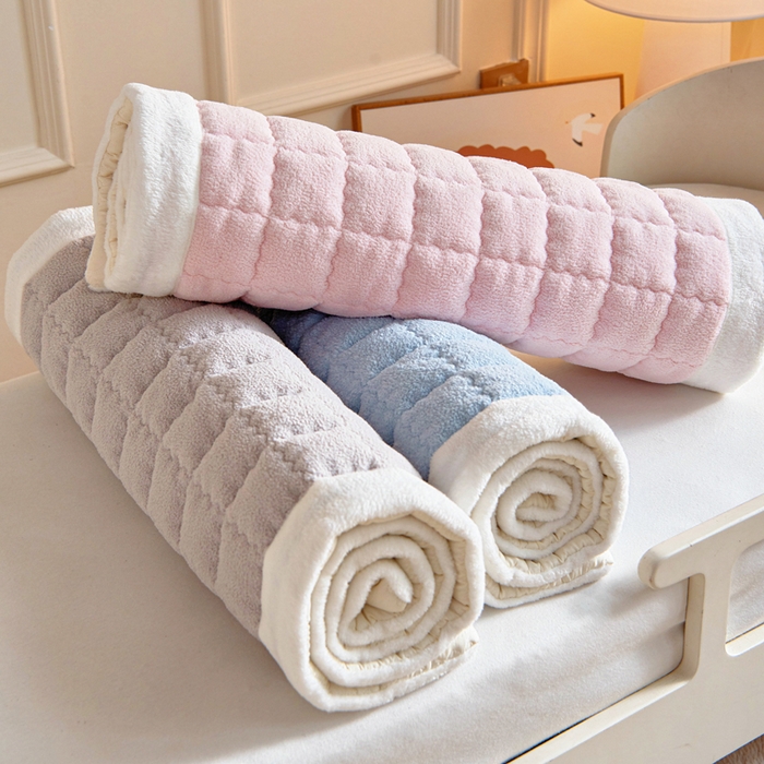 91家纺网 家纺一手货源 找家纺 （总）胜权家纺 2025新款A类艾尼绒手包边夹棉软床垫