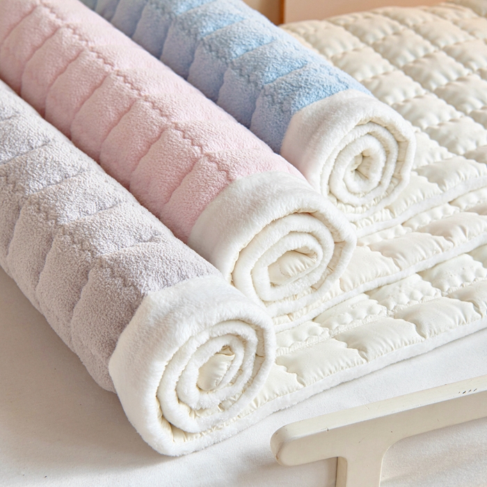 91家纺网 家纺一手货源 找家纺 胜权家纺 2025新款A类艾尼绒手包边夹棉软床垫 组合