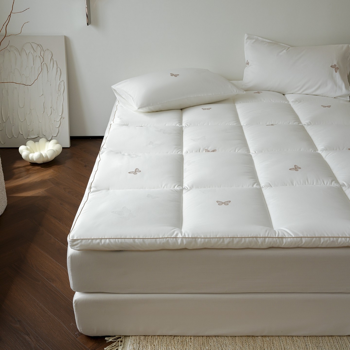 91家纺网 家纺一手货源 找家纺 （总）三味舒屋 2025新款全棉60支剪花立体床褥垫 （全平台控价券后不低于289/309元）