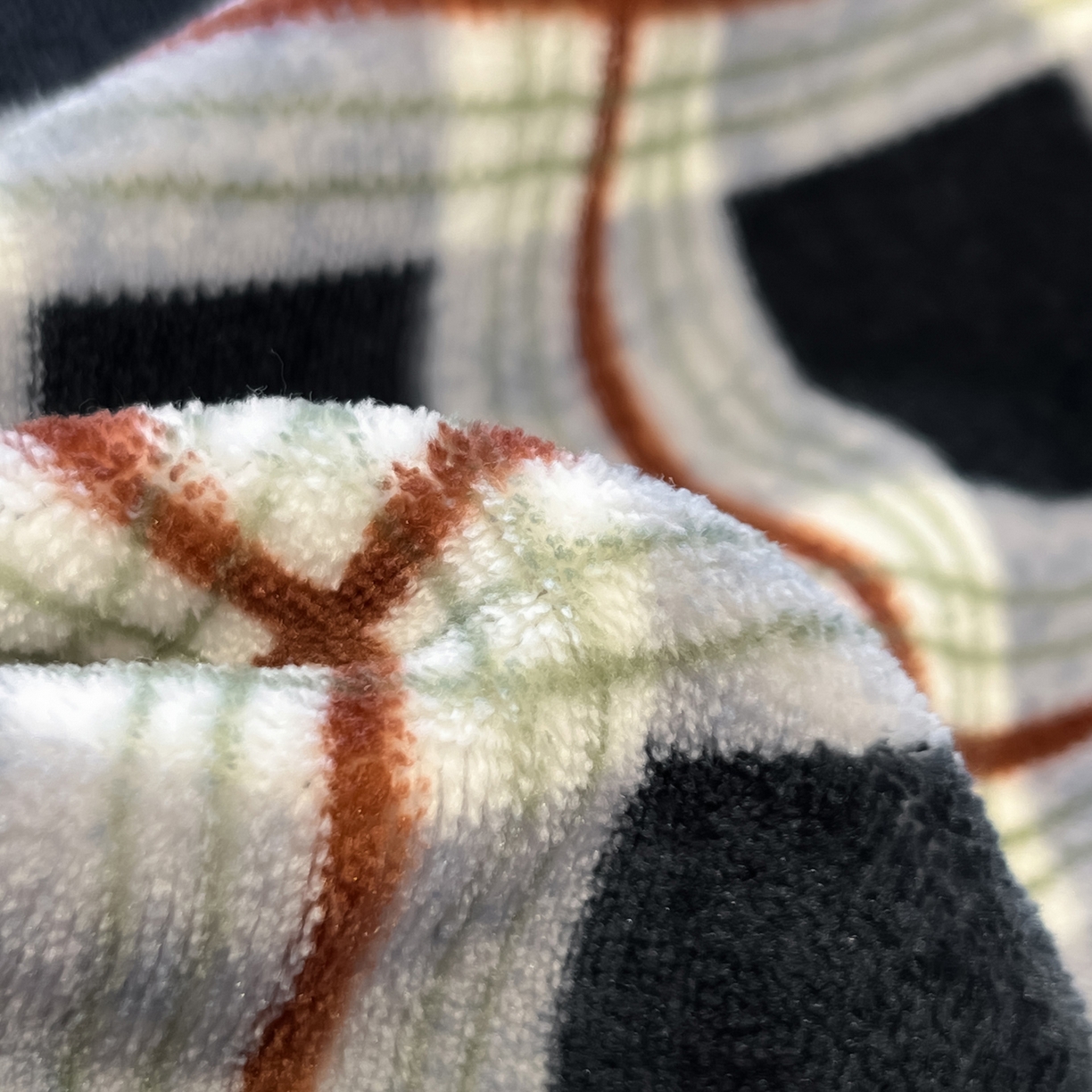 91家纺网 家纺一手货源 找家纺 如一 2025新款A类高克重牛奶绒印花三角针工艺四件套 英伦蓝