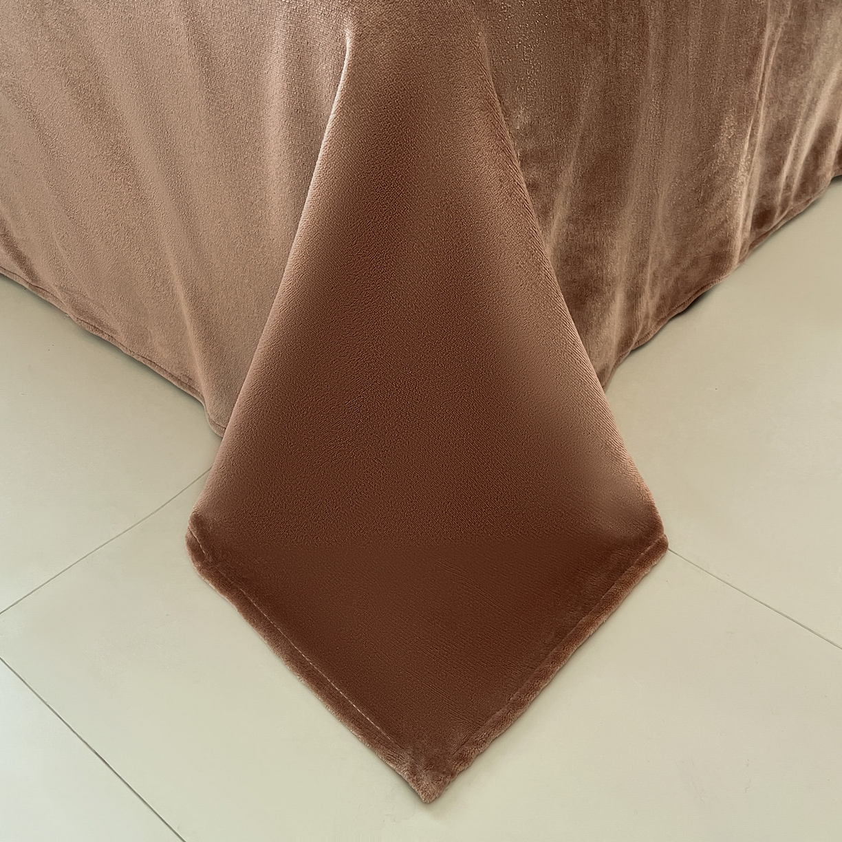 91家纺网 家纺一手货源 找家纺 如一 2025新款A类高克重牛奶绒印花三角针工艺四件套 香榭